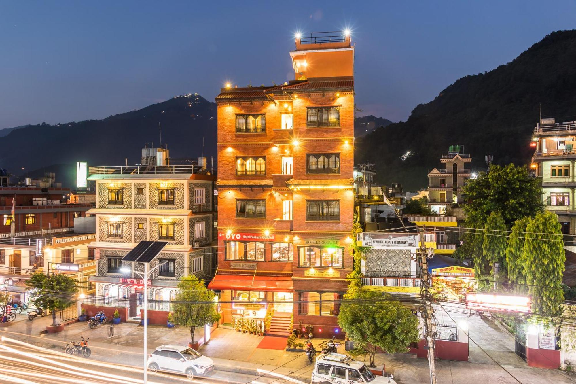 Hotel Pokhara Goodwill Esterno foto