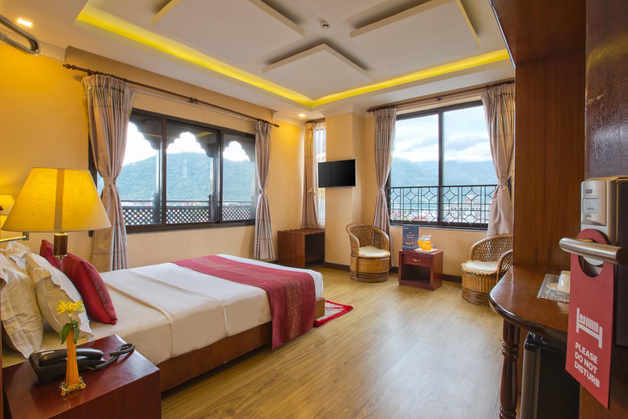Hotel Pokhara Goodwill Esterno foto