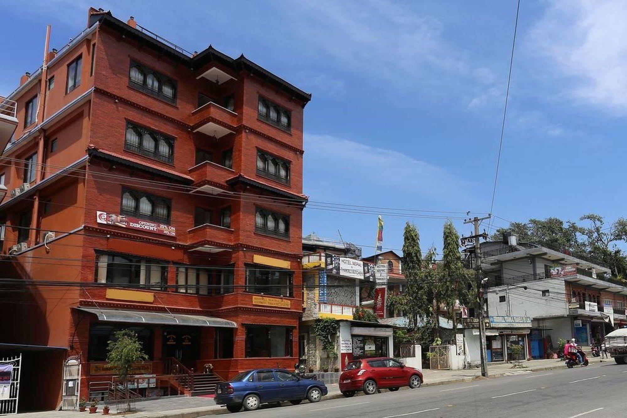 Hotel Pokhara Goodwill Esterno foto