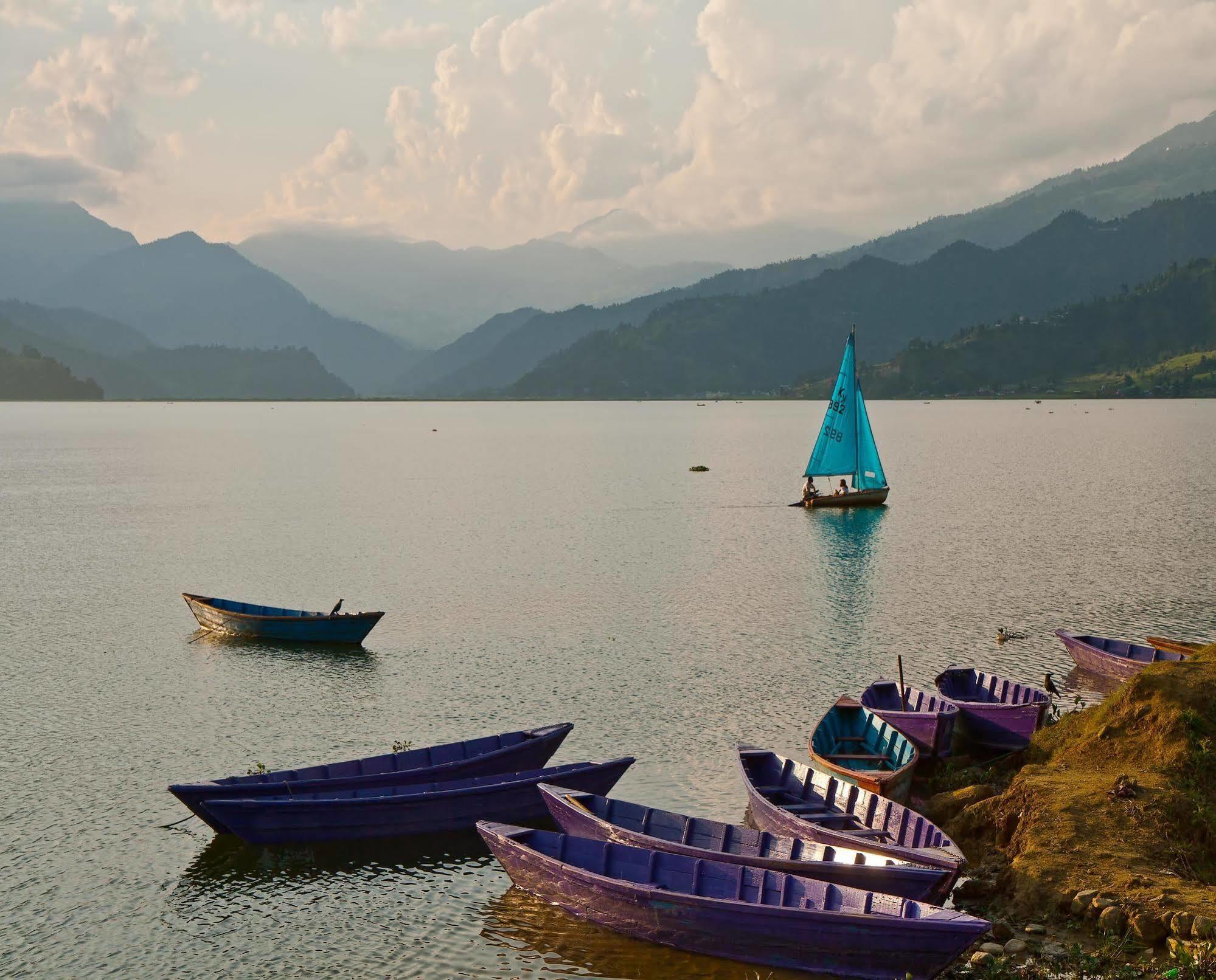 Hotel Pokhara Goodwill Esterno foto